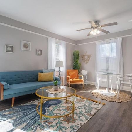 Serene Beachy Bungalow With Large Screened Porch! 탬파 외부 사진